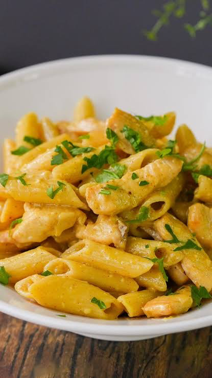 Körili Kremalı Makarna