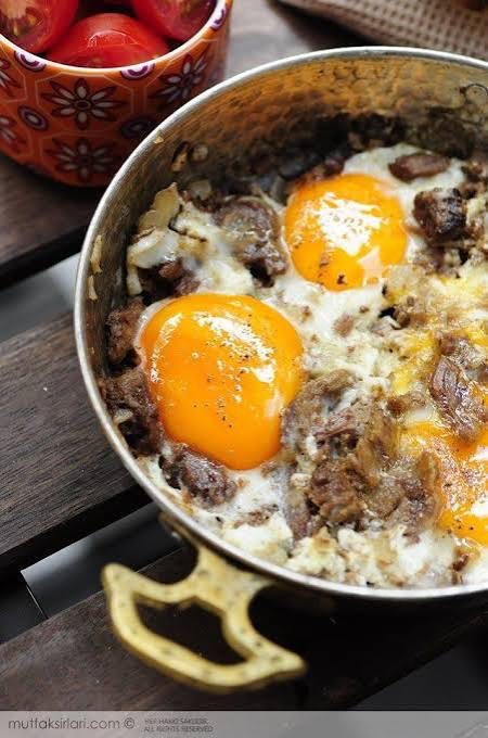 Kavurmali Yumurt